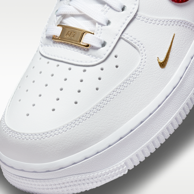 ナイキ エア フォース 1 '07 エッセンシャル[CZ0270-104]の商品画像(7枚目)