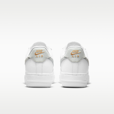 ナイキ エア フォース 1 '07 エッセンシャル[CZ0270-106]の商品画像(6枚目)