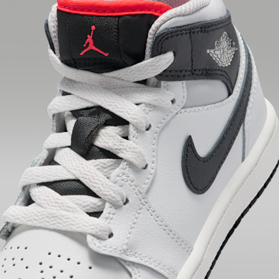 ジョーダン 1 MID[DQ8424-109]の商品画像(7枚目)