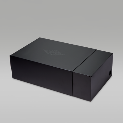 ウィメンズ エア ジョーダン 1 HIGH OG Swarovski®クリスタル(Vast Grey)[HF6248-002]の商品画像(11枚目)