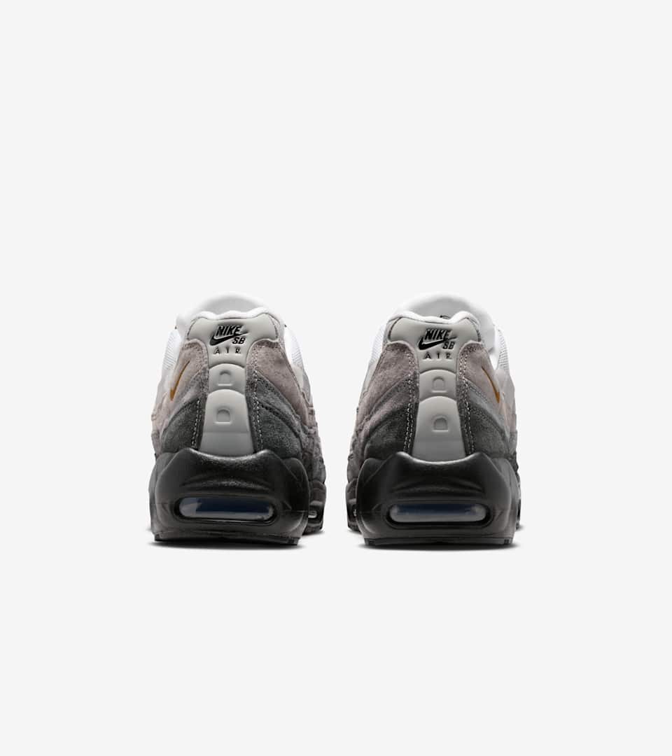 ナイキ SB エア マックス 95(Black and Anthracite)[HF7545-002]の商品画像(5枚目)