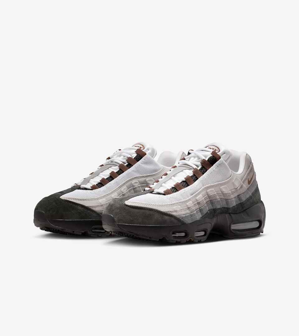 ナイキ SB エア マックス 95(Black and Anthracite)[HF7545-002]の商品画像(6枚目)