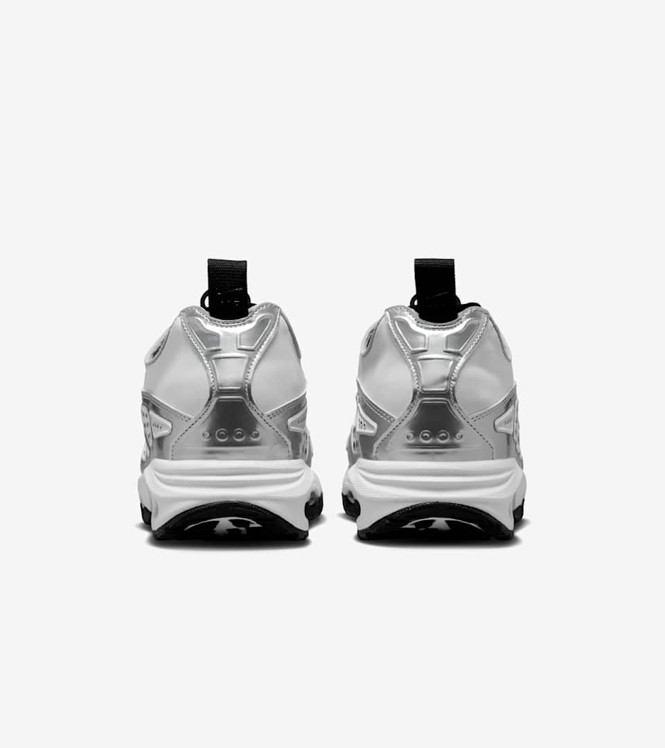 エア マックス SNDR(White and Metallic Silver)[HJ4130-100]の商品画像(5枚目)