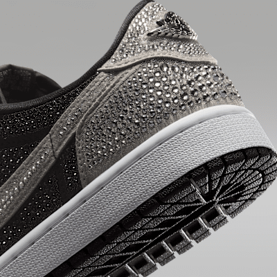ウィメンズ エア ジョーダン 1 LOW OG Swarovski®(Crystal)[HM9208-001]の商品画像(8枚目)
