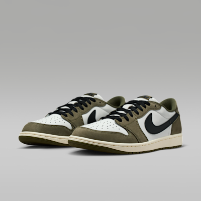 エア ジョーダン 1 LOW OG(Medium Olive and Summit White)[HQ6998-200]の商品画像(5枚目)
