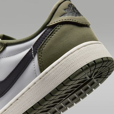 ジュニア エア ジョーダン 1 LOW OG(Medium Olive and Summit White)[HQ6999-200]の商品画像(8枚目)