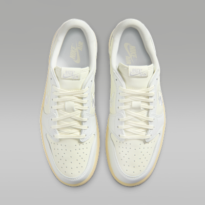 エア ジョーダン 1 LOW OG(Sail and Coconut Milk)[IF4391-100]の商品画像(4枚目)