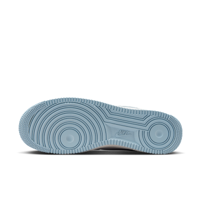 ナイキ エア フォース 1 '07[IH4461-100]の商品画像(2枚目)