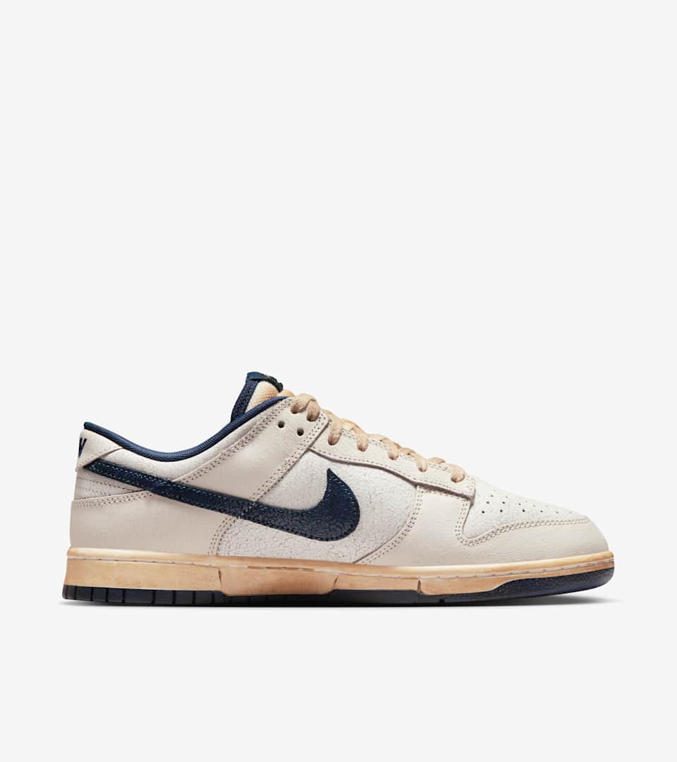 Dunk Low x Stranger Things(Phantom and Midnight Navy)[IH6766-001]の商品画像(3枚目)