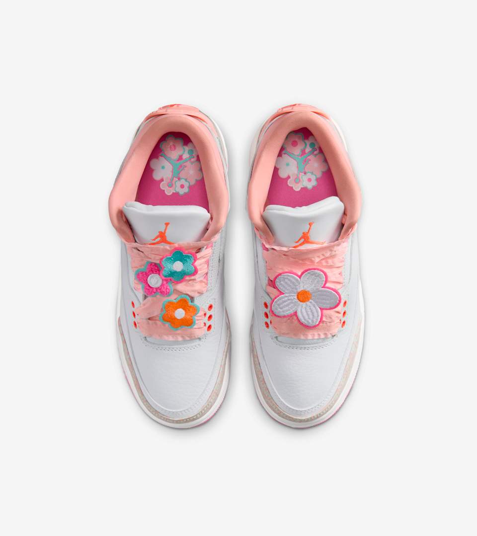ジュニア エア ジョーダン 3(White and Pink Bloom)[II0599-600]の商品画像(4枚目)