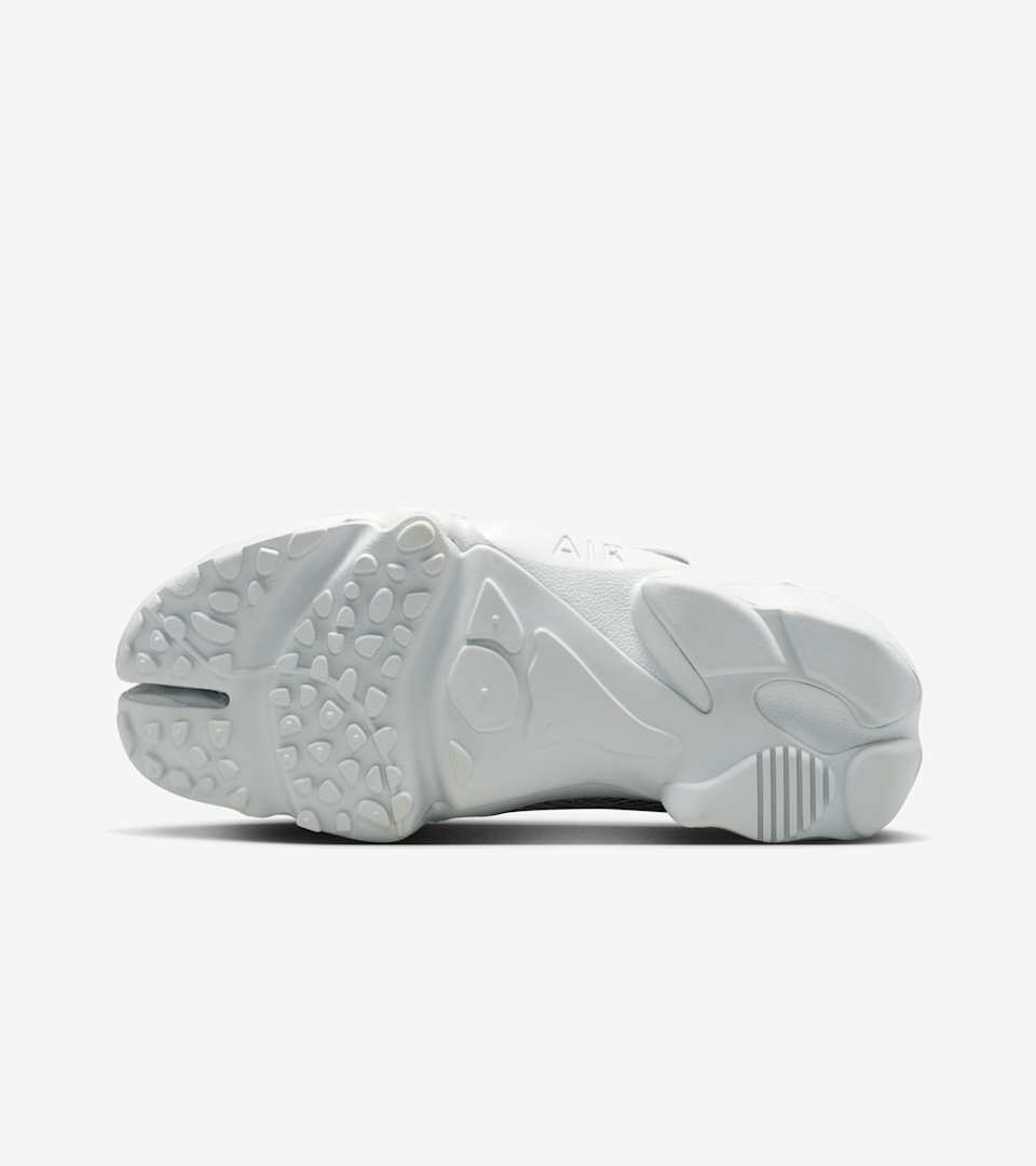 ウィメンズ エア リフト(Photon Dust)[IM5739-001]の商品画像(2枚目)