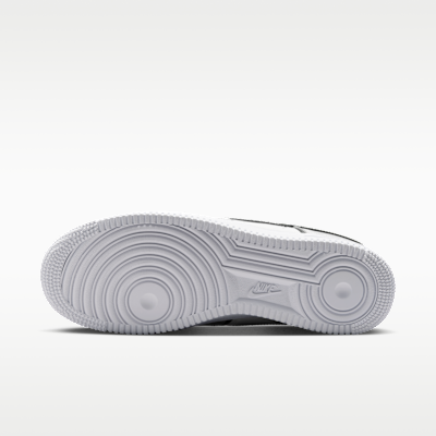 Nike エア フォース 1 ‘07 LV8 [IM5752-001]の商品画像(2枚目)