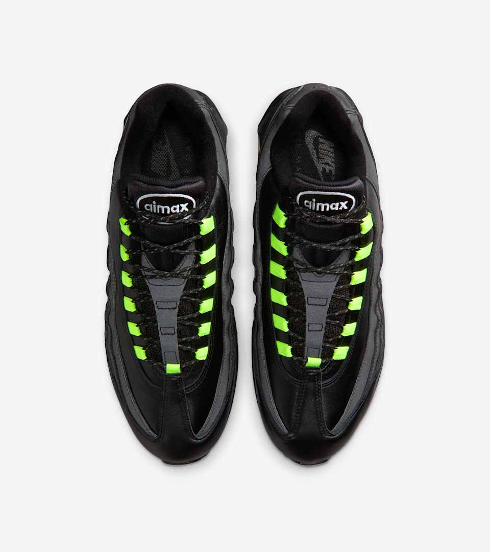 エア マックス 95 OG(Black and Volt)[IM8063-010]の商品画像(4枚目)