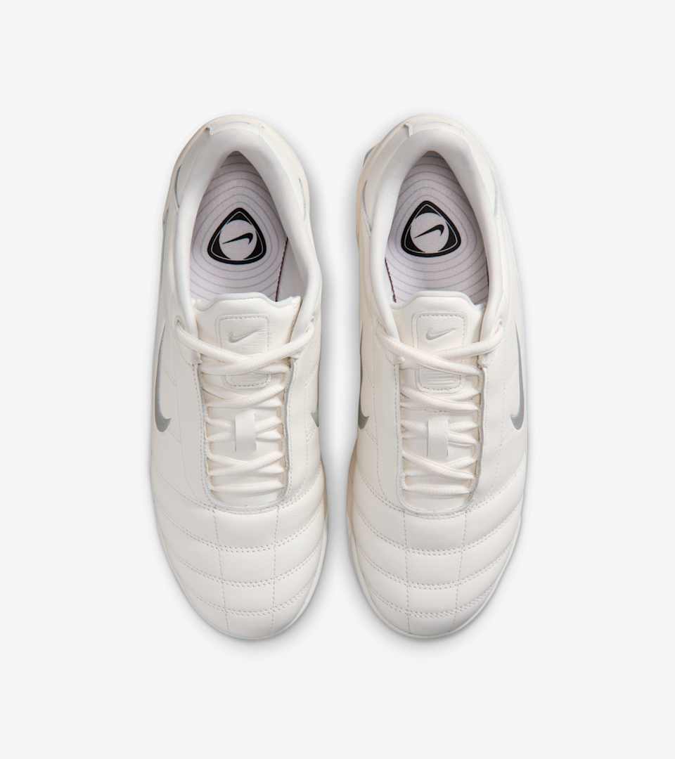 ウィメンズ トータル 90 ショックス マジア(Sail and Metallic Silver)[IO9300-100]の商品画像(4枚目)