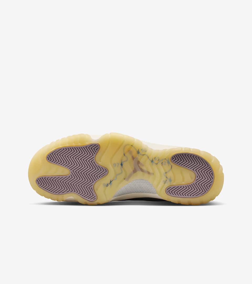 エア ジョーダン 11 レトロ(Light Bone and Phantom)[IQ3459-072]の商品画像(2枚目)