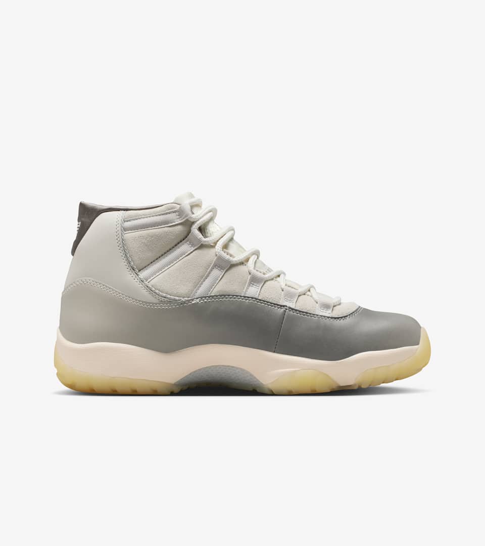 エア ジョーダン 11 レトロ(Light Bone and Phantom)[IQ3459-072]の商品画像(3枚目)