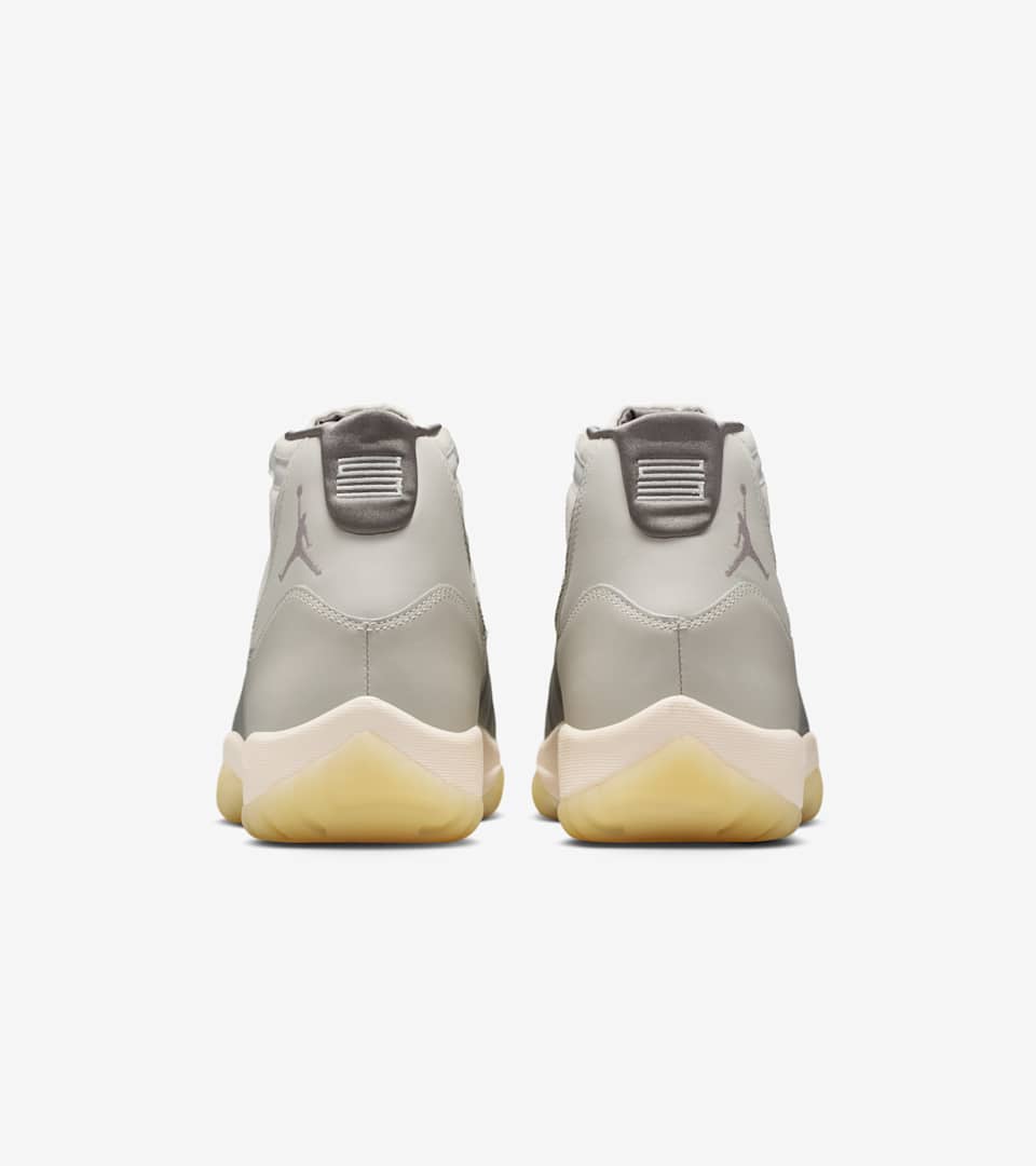 エア ジョーダン 11 レトロ(Light Bone and Phantom)[IQ3459-072]の商品画像(5枚目)