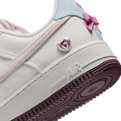 ナイキ エア フォース 1 '07[IQ4937-161]の商品画像(8枚目)