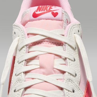 エア ジョーダン 1 LOW x トラヴィス スコット(Shy Pink and Tropical Pink)[IQ7604-101]の商品画像(10枚目)