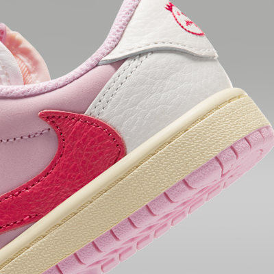 リトルキッズ ジョーダン 1 LOW x トラヴィス スコット(Shy Pink and Tropical Pink)[IQ7605-101]の商品画像(8枚目)