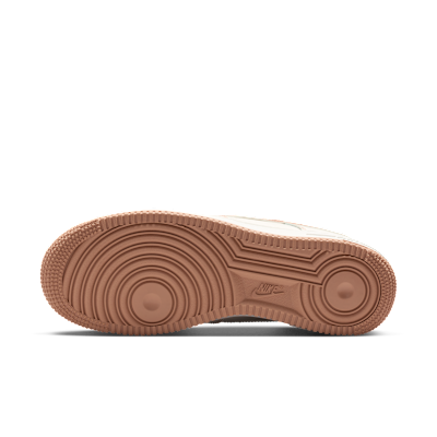 ナイキ エア フォース 1 '07[IQ9428-133]の商品画像(2枚目)