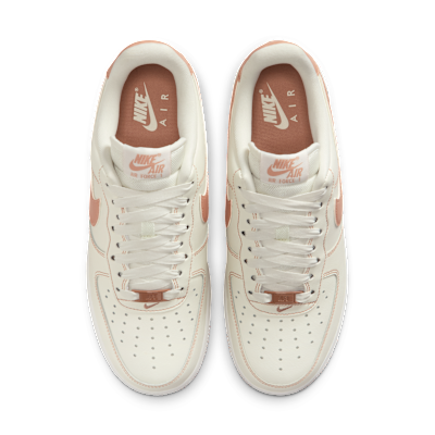 ナイキ エア フォース 1 '07[IQ9428-133]の商品画像(4枚目)