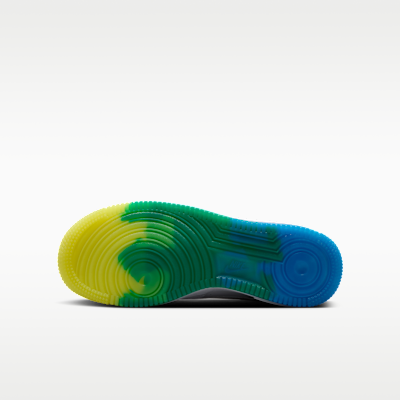 ナイキ エア フォース 1[IR3538-100]の商品画像(2枚目)