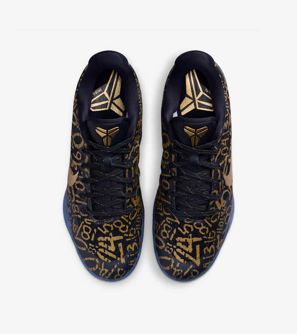 コービー 11 プロトロ(Black and Metallic Gold)[IU4902-900]の商品画像(4枚目)