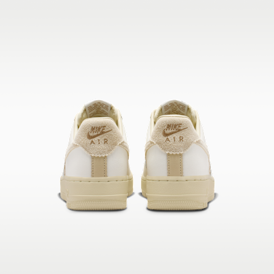 Nike エア フォース 1 '07[IW2347-002]の商品画像(6枚目)